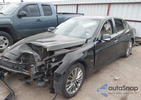 2018 Infiniti Q50 3.0T Luxe z USA, uszkodzony, nr VIN JN1EV7AP5JM350006